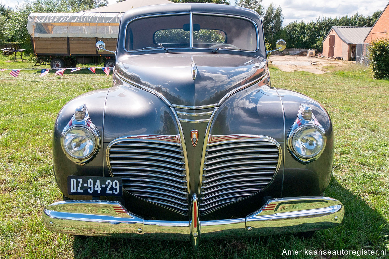 Plymouth De Luxe uit 1941